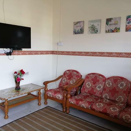 Homestay Ibu Pekan Extérieur photo