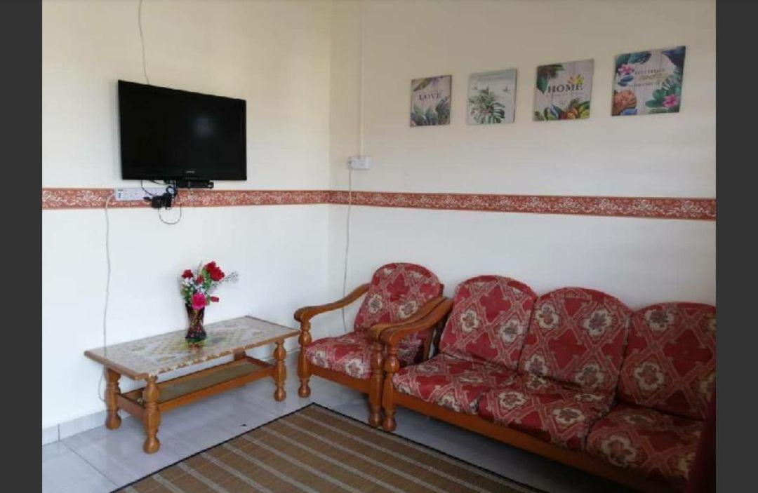 Homestay Ibu Pekan Extérieur photo